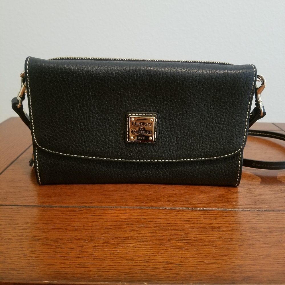 Dooney & Bourke pebble grain crossbody